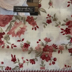 PETALS AND POLKDOTS by Bunny Hill Designs For Moda Jolly Bar