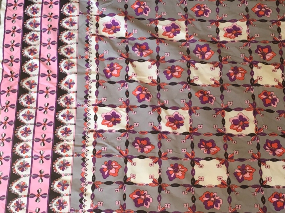 Loomskill Inc Fabric @2 Yards Floral Flowers Pink Purple Mod Vtg Groovy Squares