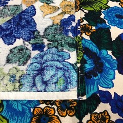Vtg Riegel Material Fabric BOLD Floral Blue Green 2.5 Yd MCM Mid Century Tablecl