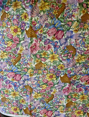 VTG Cynthia Hart Holiday Collection VIP Springtime Packed Florals Easter 22X13″