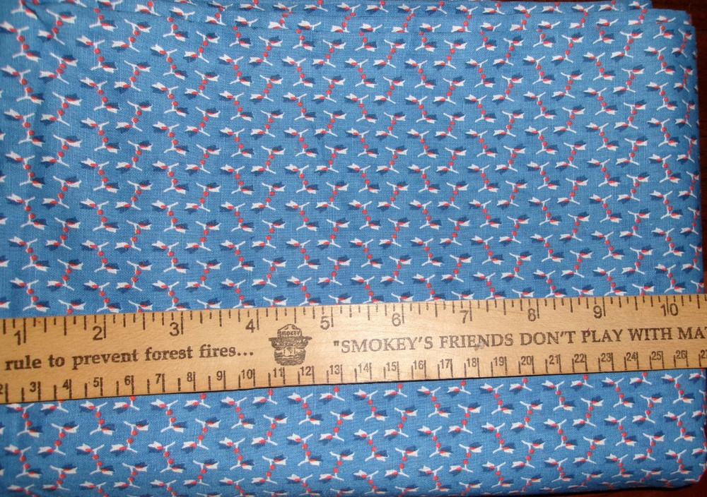 4.25 Yds x 44″ Homespun Floral? Cotton Fabric Steel Blue with print