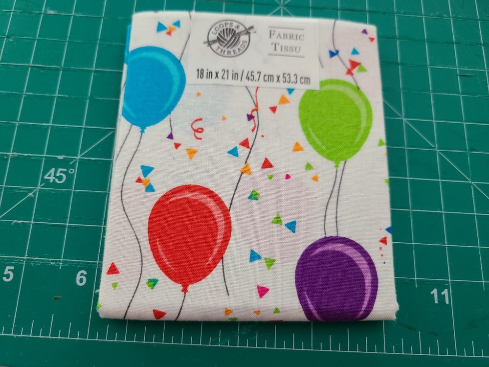 BALLOONS Cotton Fat Quarter 18”x21” New LOOPS & THREADS FABRIC TISSU