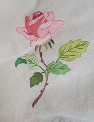 VTG Madeira Tablecloth linen & organza appliqued & embroidered flowers 68 /110