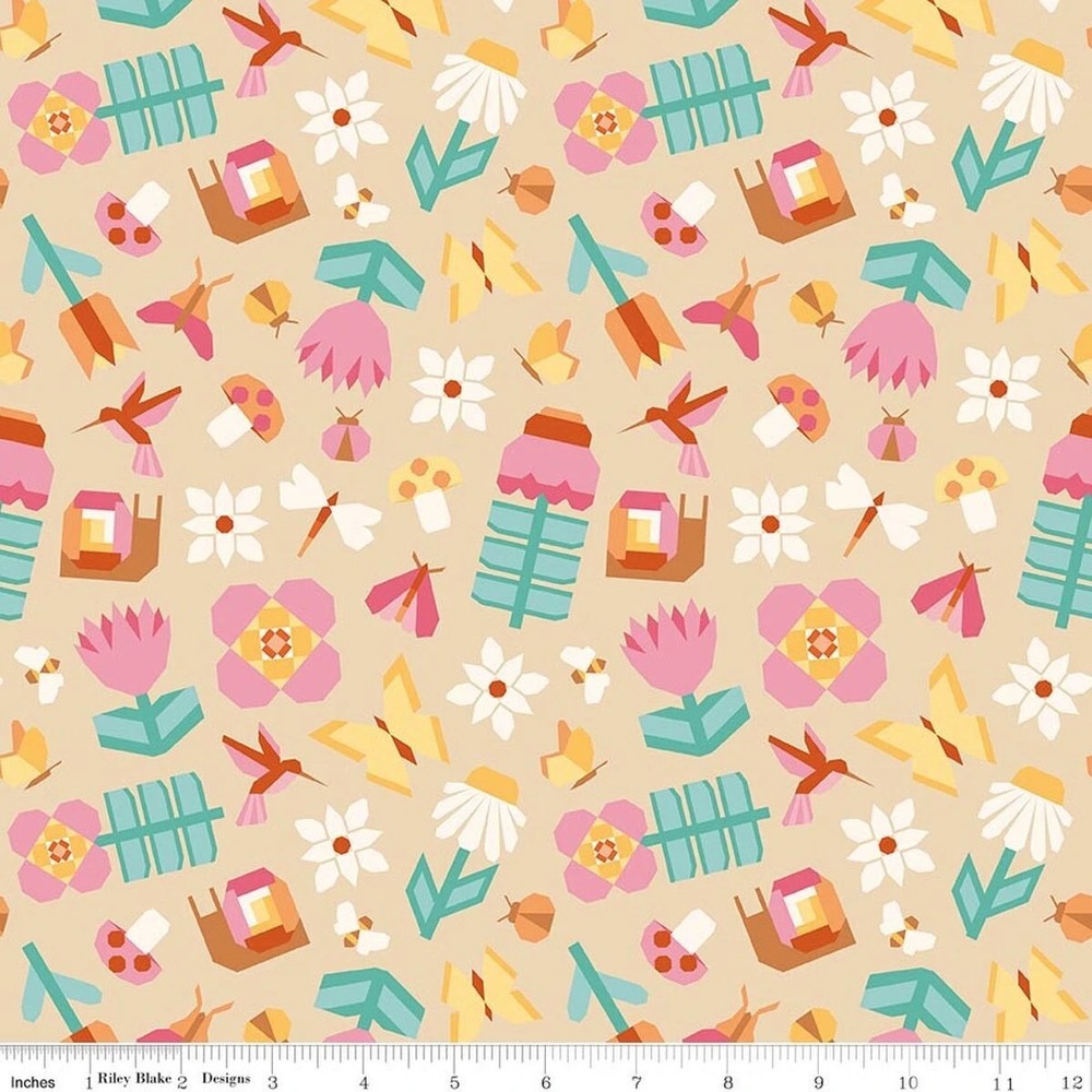 Fat Quarter Riley Blake “Patchwork” Main Vanilla Quilt Cotton