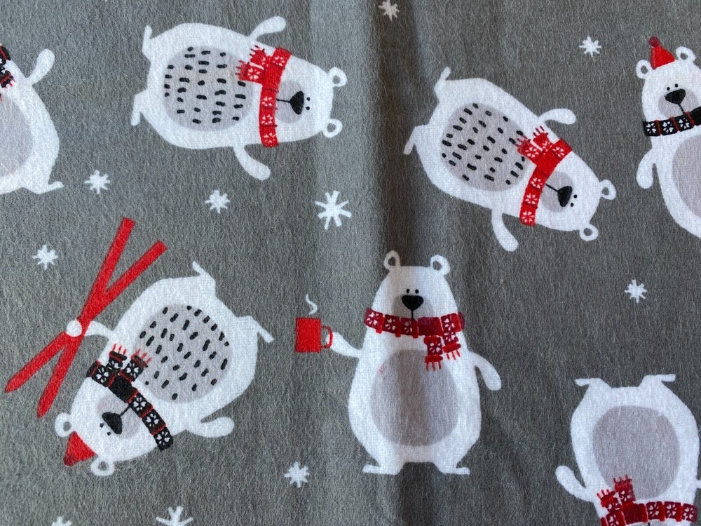 JOANN FABRIC~Flannel~SNUGGLE~Polar Bears~SKI SCARF~Snowflakes~GRAY WHITE RED~