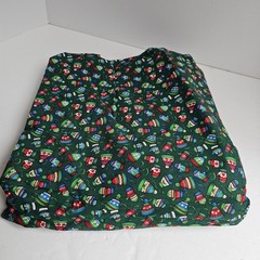 Cranston GREEN Christmas Hats Mittens Fabric Cotton 44″x 6 Yards Made in USA