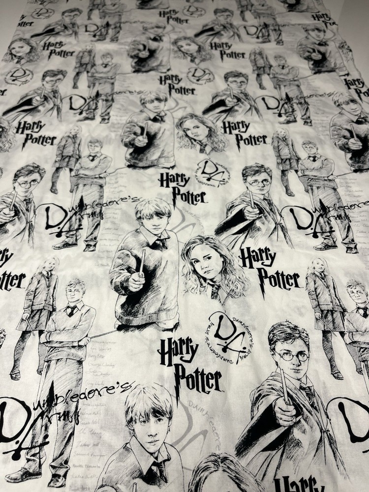 Camelot HARRY POTTER Dumbledores Army black & white cotton sewing fabric 1.6 yd