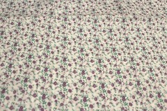 1930s reproduction white fabric cotton quilt purple green flowers 44″x1/2 yd