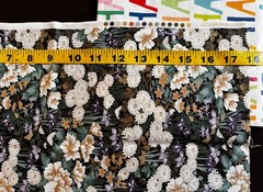 4 Japanese Cotton Fabrics cream black Geishas Chrysanthemums 2 yards Bundle