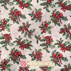 FERN XL SCRAP 10X22″ Fabric Christmas Holiday Red Ribbon Bows, Holly, Berries