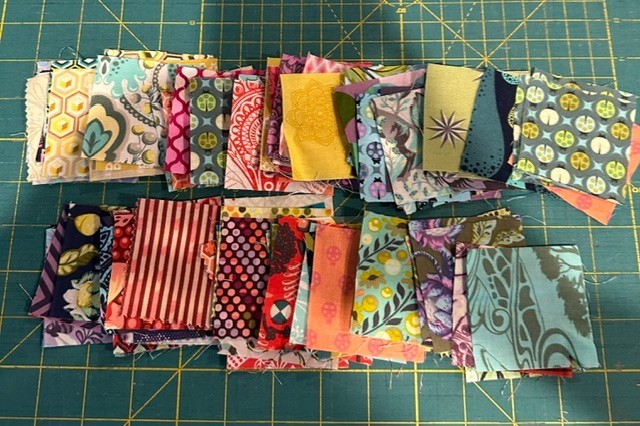 Tula Pink 2-1/2″ Squares #1 – Various Lines – 100 Squares