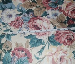 3 1/2 YARDS HOUSE ‘N HOME FLORAL FABRIC ~ UPHOLSTERY / DRAPERY