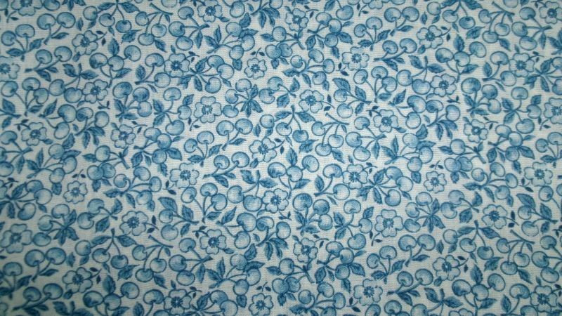 18X22 VTG PETER PAN ALL OVER LIGHT BLUE FRUIT FLOWERS COTTON FABRIC FAT QUARTER