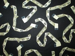 MEASURING TAPES TAPE MEASURES SEWING ITEMS WAVY BLACK COTTON FABRIC BTHY