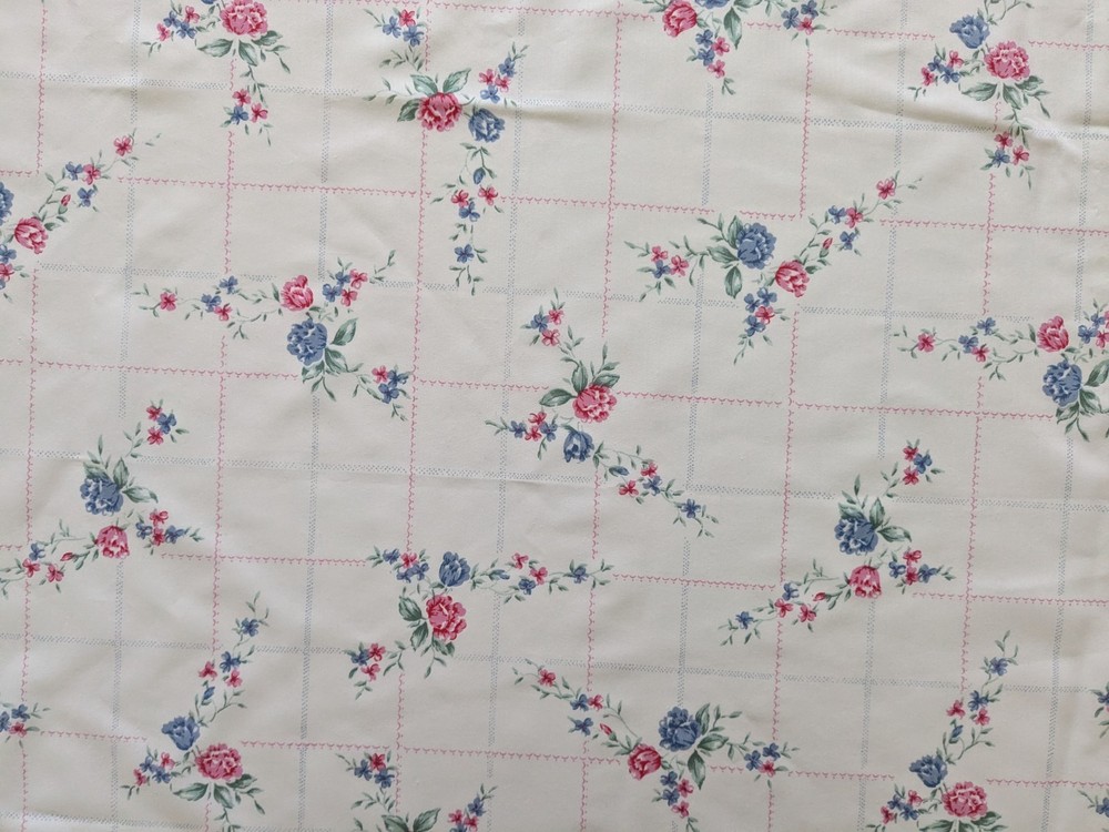 35″ x 65″ Wide Floral Cotton Blend Fabric VINTAGE