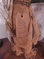 Grungy Primitive Field Mouse for fall scarf with fall prim tag.
