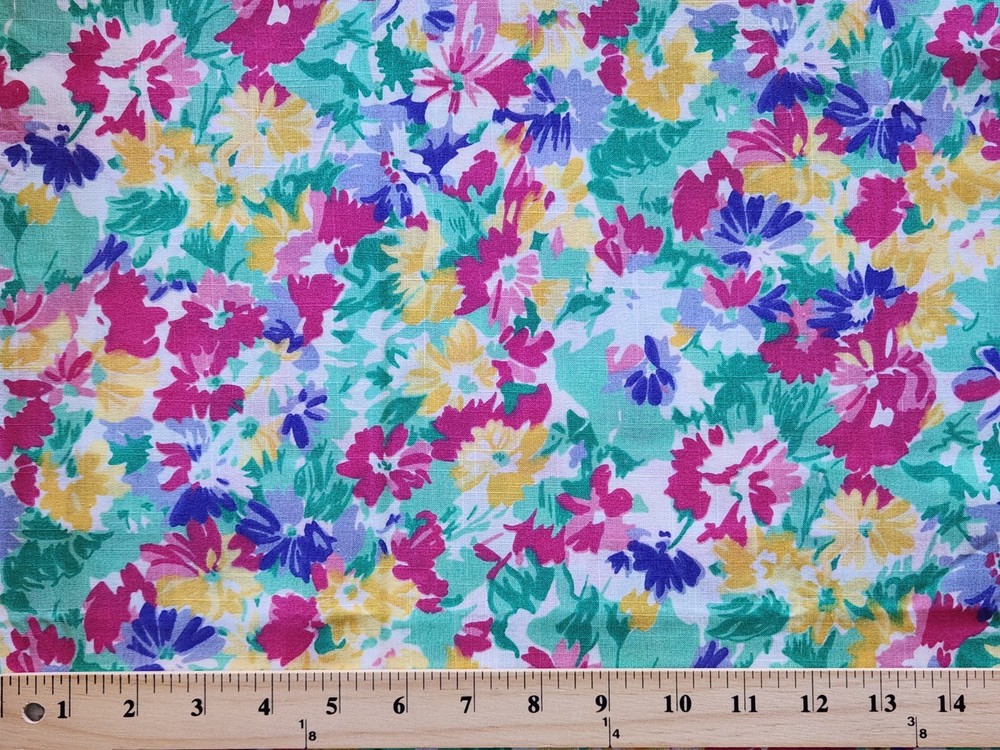 Polyester/cotton blend fabric colorful floral 42″ w x 2-3/4″ yard