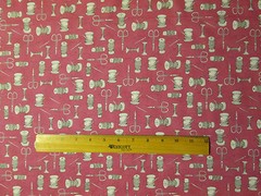 THREAD SCISSORS SEWING ITEMS BURGUNDY COTTON FABRIC FQ