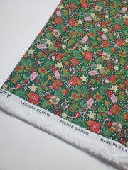 Liberty Cotton Lasenby Festive Gifting Christmas Season Quilt Sew FAT QUARTER