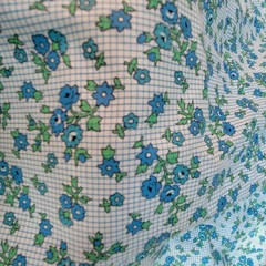 Vintage 60s Blue & White Cotton 5 yds Floral Grid Pattern 37W x 182L Lightweight