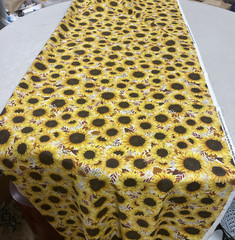 Brother Sister Design Studio Cotton Fabric Sun Flowers 3 Yards 23″ x 45″ New