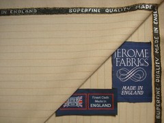 95% SUPERFINE WOOL + 5% POLYAMIDE SUITING FABRIC MADE IN ENGLAND = 5.23 m