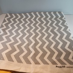 3 pounds 9 Ounces Assorted Fabrics Mostly 1 Yard Pieces Prints 100% Cotton