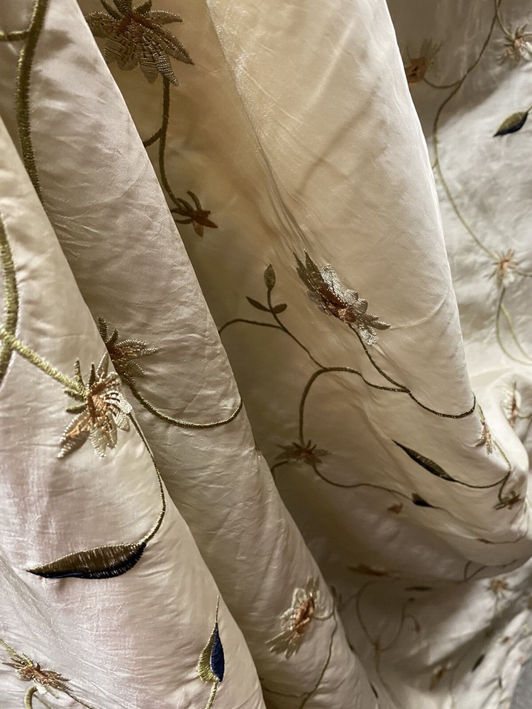 FAUX SILK FLOWERS EMBROIDERED~DRAPERY UPHOLSTERY Sold By The Yard – Champagne