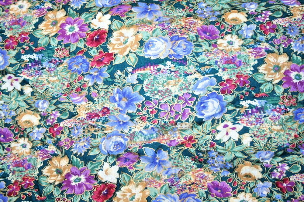 VINTAGE BLUE AND PURPLE GILDED FLORAL FROM PETER PAN FABRIC – 100% COTTON FABRIC