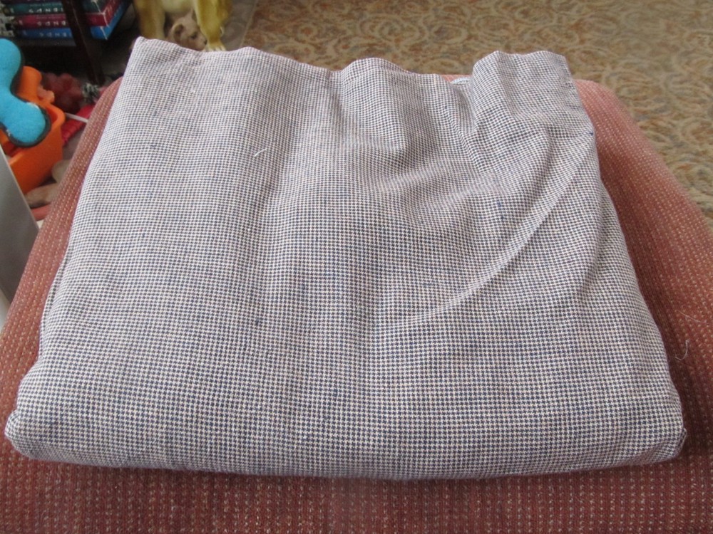 Homespun Fabric Woven Cotton Navy/Beige Small Houndstooth Check Smoke Free Home