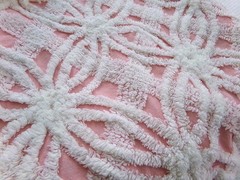 quilter’s favorite Vtg Pink & White Chenille Bedspread Fabric Pc Sewing Material