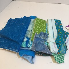 1 Pound 9 Ounces Cotton Print Fabric Quilt Scraps Leftovers N