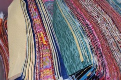 Lot of 25 strips of 2-1/4″ MIXED colors, binding, quilt, cotton fabric-grab bag