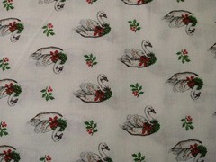 REMNANT CHRISTMAS SWANS cotton fabric VIP Cranston vintage Wreath Holly 16″x13″
