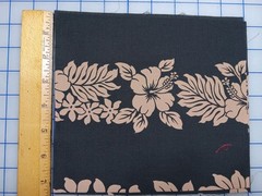40 pcs of Hawaiian print remnants, approximately 7″ x 8″ for quilting; preowned