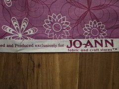 JOANN’S Fabric Purple and White 3 YDs (110 IN) x 42 IN Cotton Floral Remnant