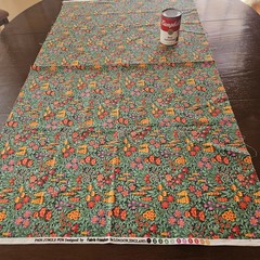 Vintage Floral Fabric Freedom Cotton for Quilting etc Jungle Fun 24 x 43 inches