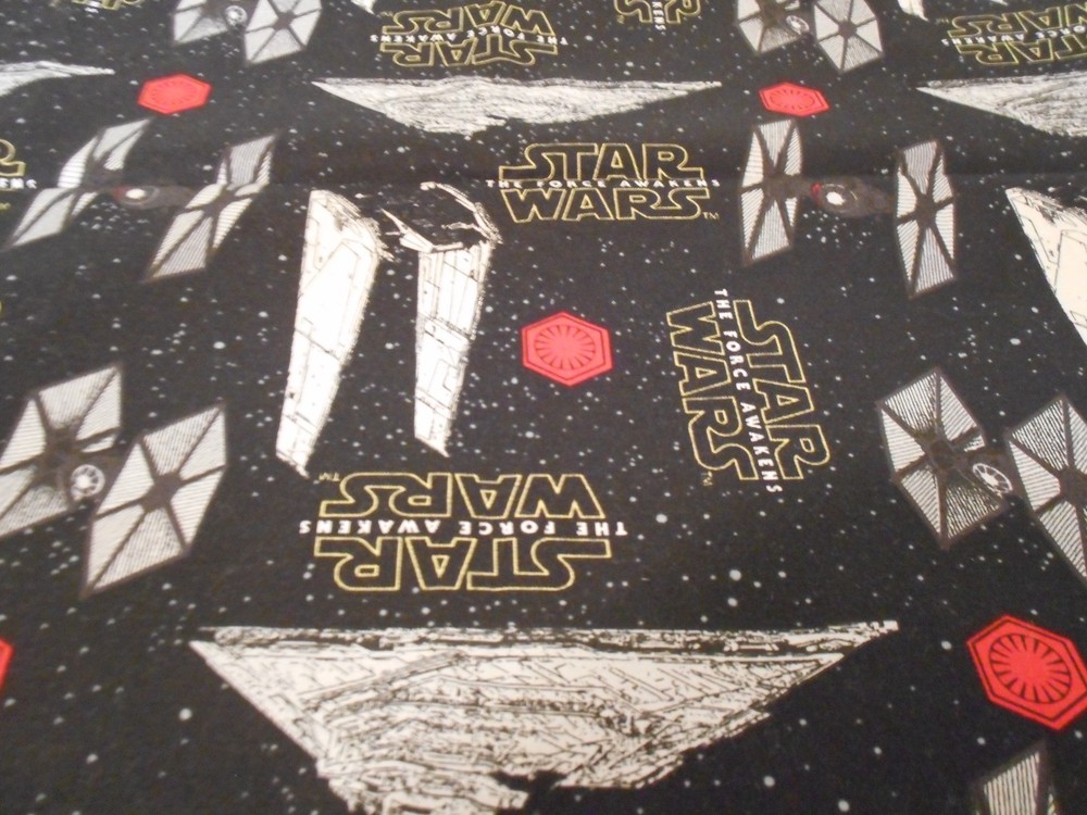 Brand New Licensed Star Wars Fabric 100 % Cotton 18″ x 44″