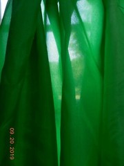 BTY Vintage Kelly Green Synthetic Silky Light Fabric 44W #0073