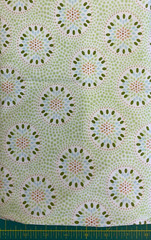 FABRIC FINDERS – FLORAL MEDALLION- 60″W–1 3/8 YARDS