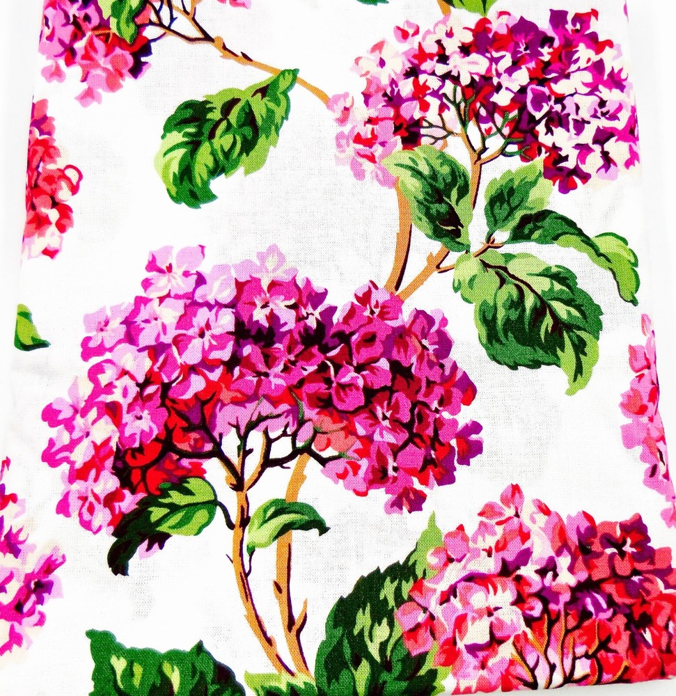 Purple Lilacs Fabric,Cotton,72″x45″,White,Purple Lilacs,Leaves,Polyester,Jo-anns