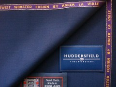 SUPER 120’s HIGH TWIST WOOL BLEND SUITING FABRIC Lt. Navy BY Roger La Viale=3.4m