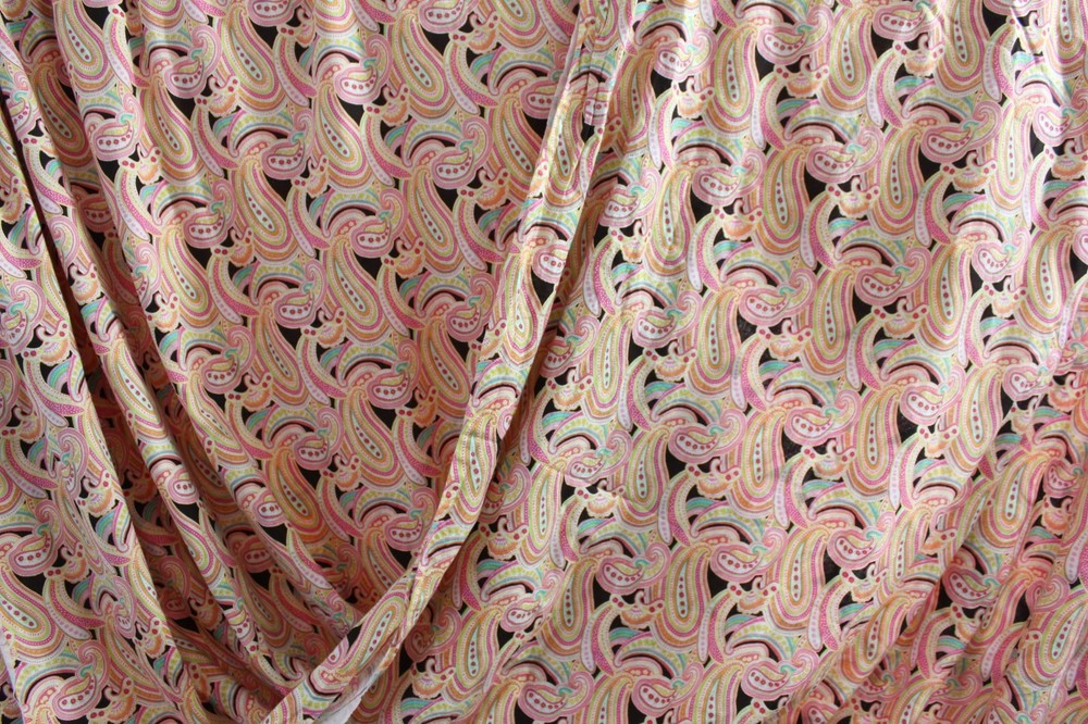 7 Yards Pink Brown Paisley Floral Fabric 100% Cotton 43×252″