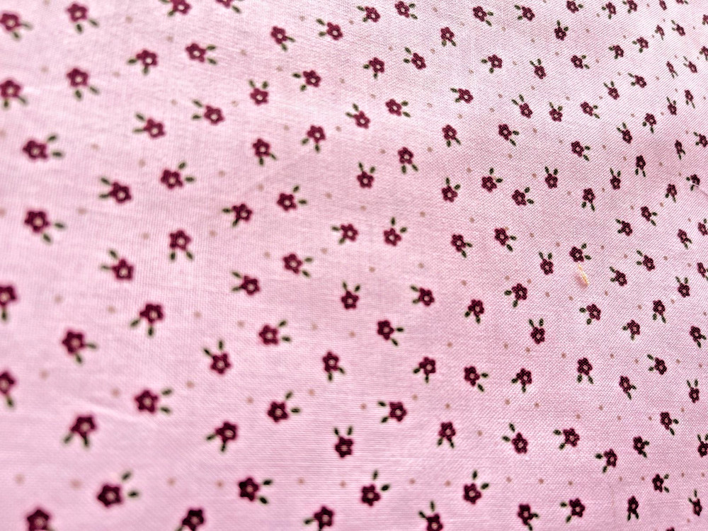 Cotton Print 25″ Quilting Fabric Buttercream Calico Joann Red Tiny Flowers Pink