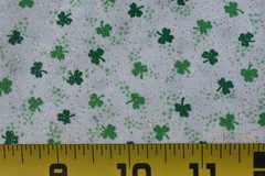 By 1/2 Yd, Green Clover & Silver Sparkles on Quilt Cotton/Fabric Traditions,E154