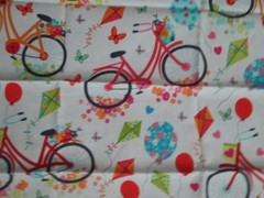 KITES FLYING COLORS WHITE COTTON FABRIC FQ