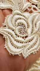 HEAVY EMBROIDERED VENISE GUIPURE BRIDAL IVORY LACE FABRIC REMNANTS