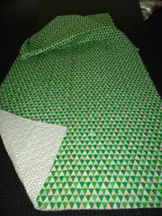 Vtg 2 Sided Quilted Fabric Christmas Floral Motif 43″ x 3 Yds
