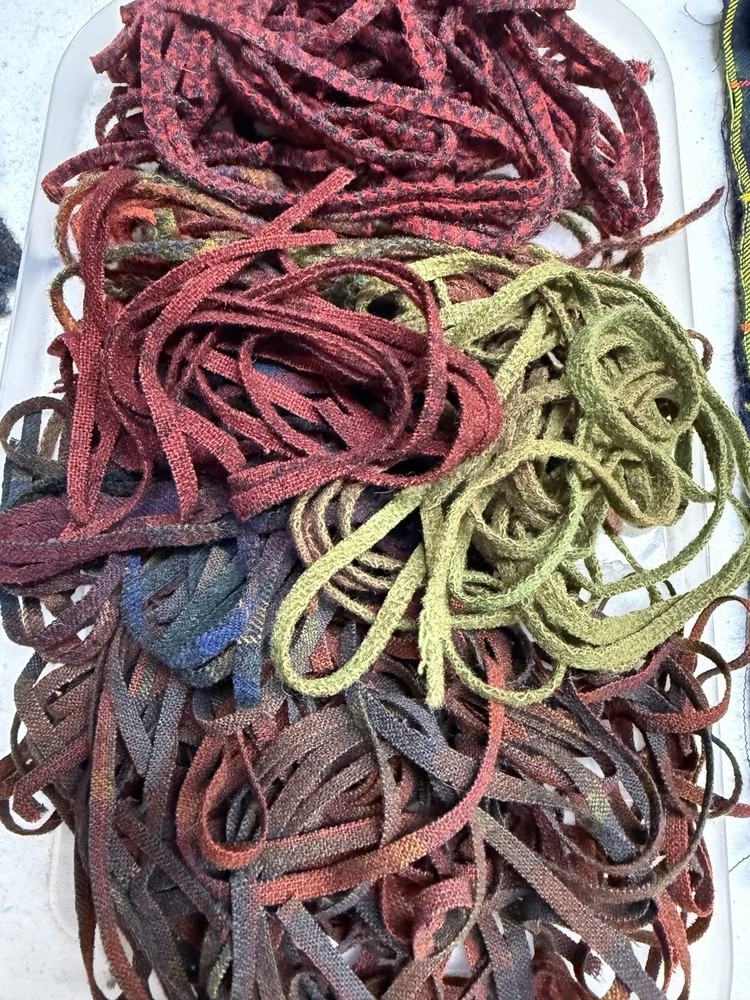 Reds & Greens – Cut Size #6- 100% Wool Fabric Cut Strips for Rug Hooking