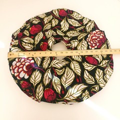 Fabric Scraps For Crafting Varies of Sizes and Fabric Types- Floral Circle 7oz